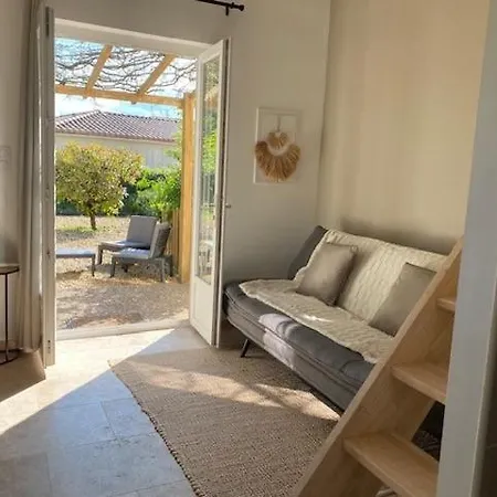 Dans Les Pins Apartment Ales