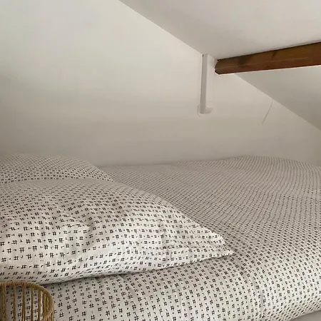 Dans Les Pins Apartman *