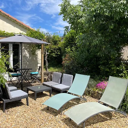 Dans Les Pins * Alès